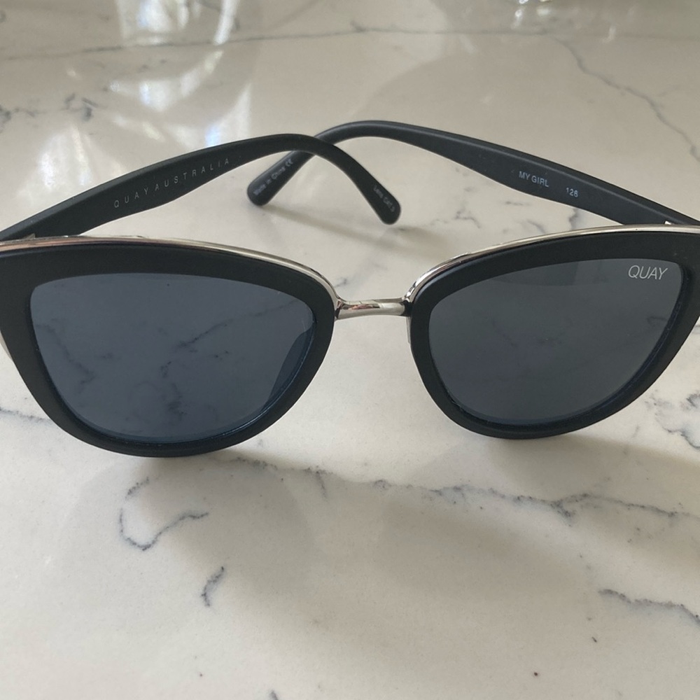 QUAY AUSTRALIA SUNGLASSES.